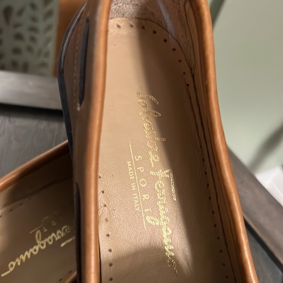 🛑 1 hour sale. Worn 1X, Salvatore Ferragamo, leather loafers, size 8 narrow - Picture 7 of 9